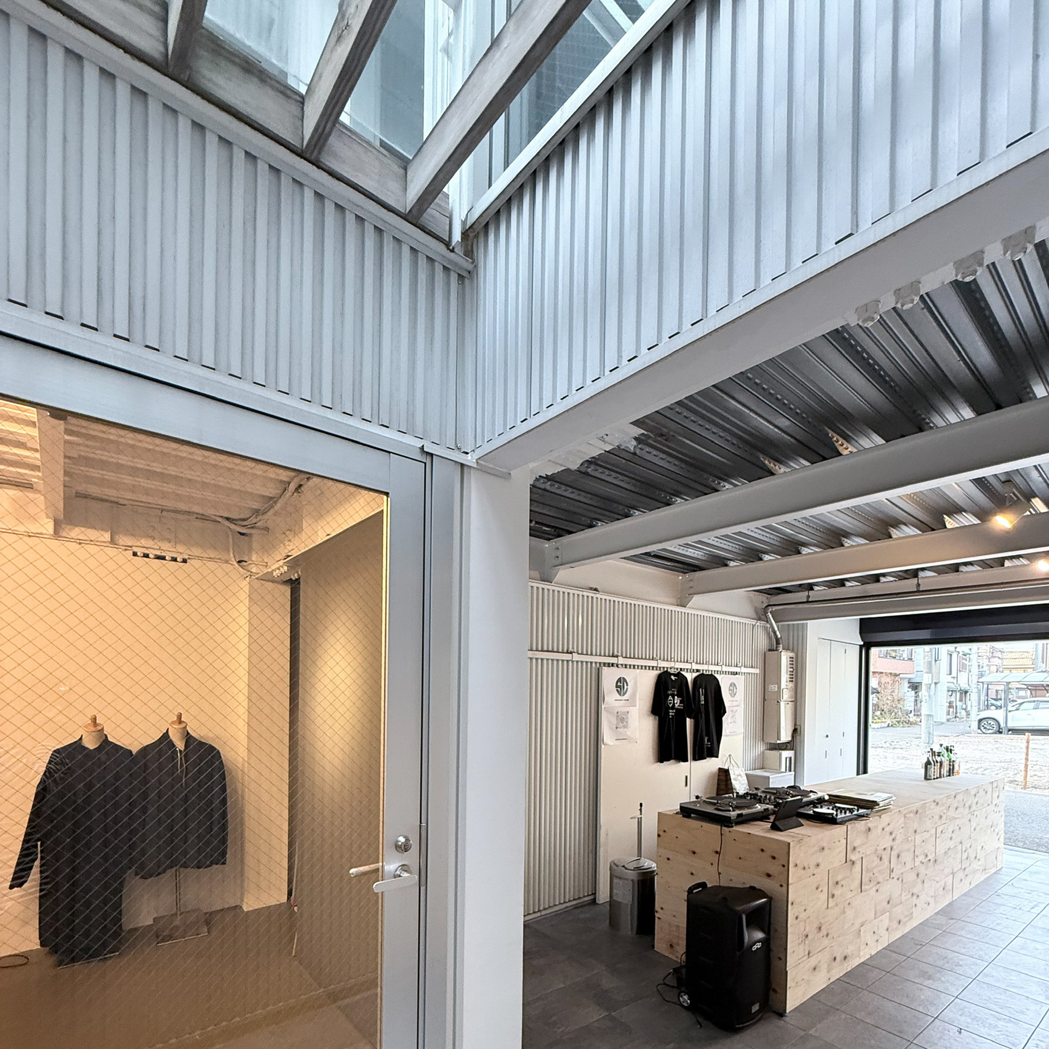 住宅を地域社会に開放する。建築家