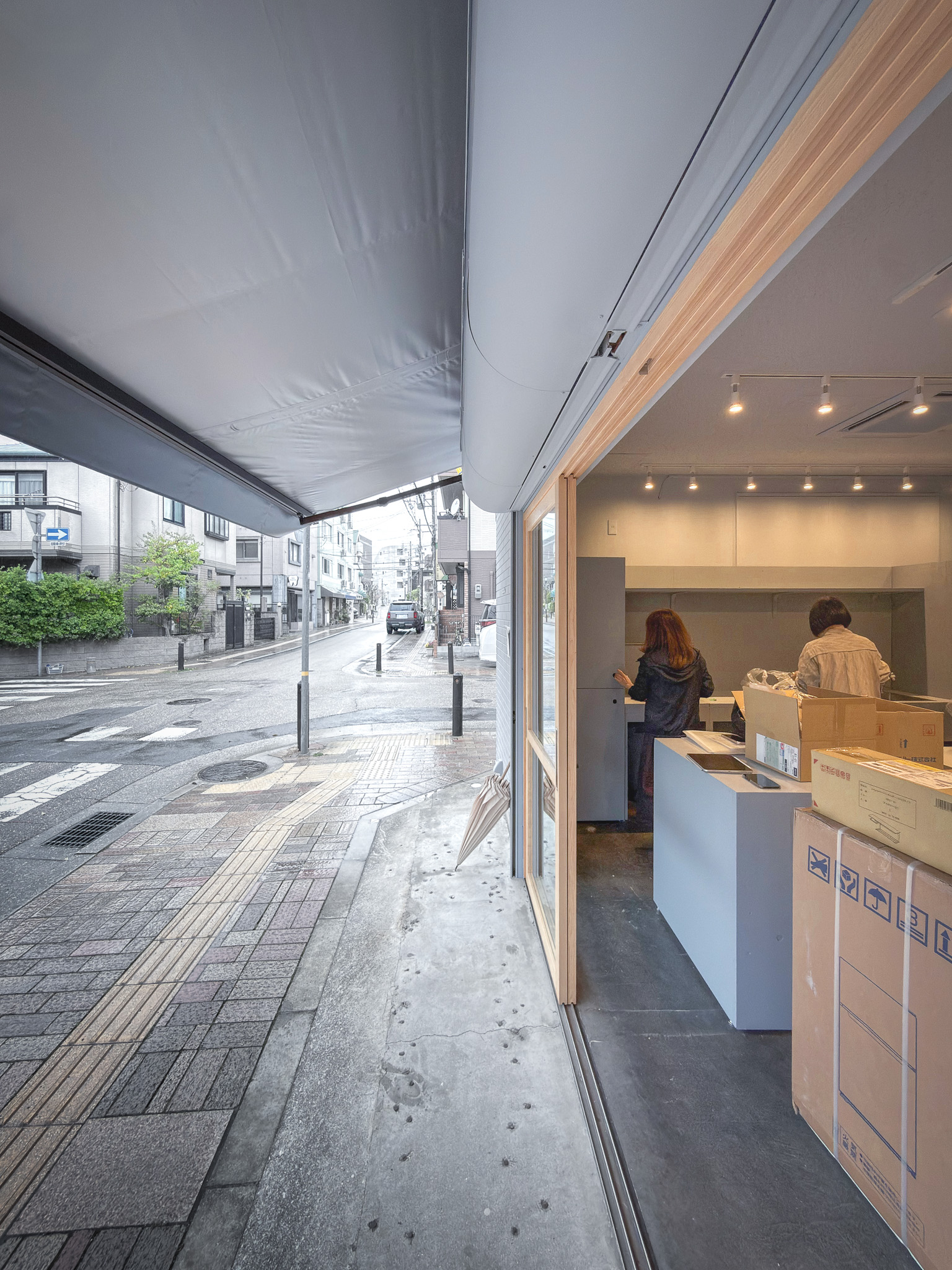 芦屋のショップ（花屋さんと教室）あと少しで完成です。